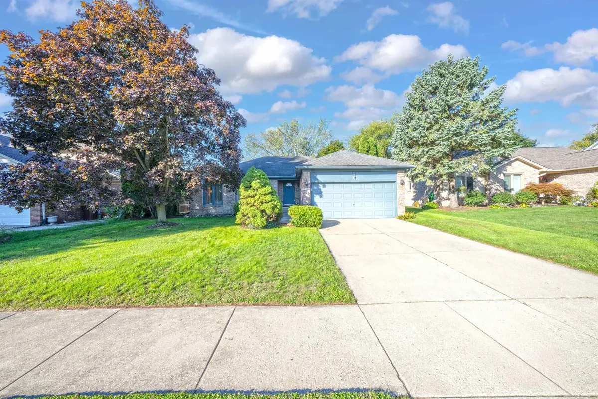 46857 Amberwood, Shelby, MI 48317 - #1