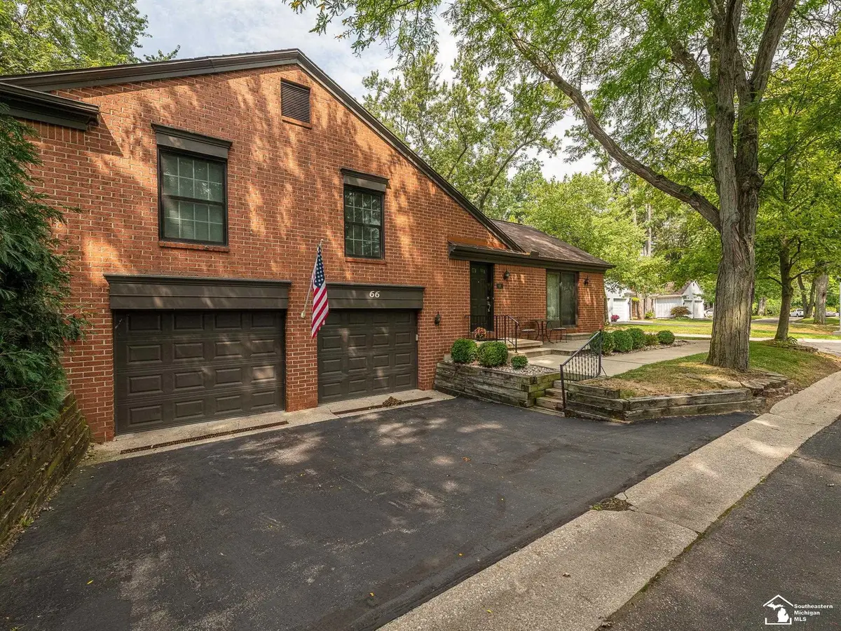 66 Linswood, Monroe, MI 48162 - #1