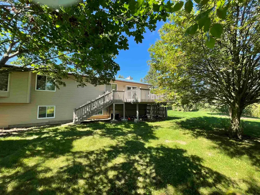 8593 S Clare Ave, Clare, MI 48617 - #3