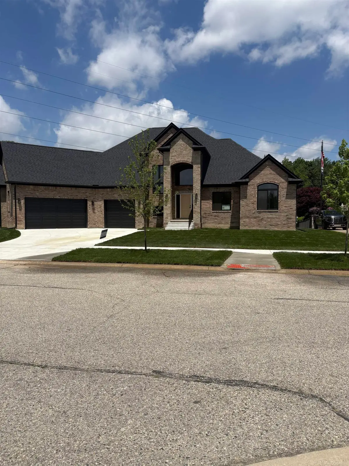 10505 Excalibur, Shelby, MI 48315 - #1