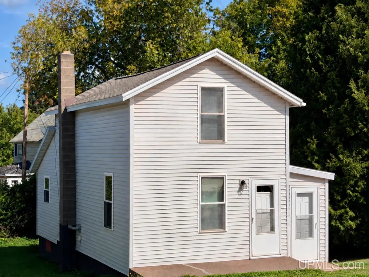 105 E Johnson, Ishpeming, MI 49849 - #1