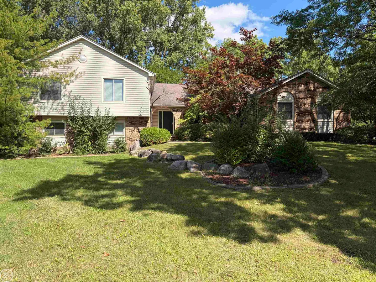 1728 Hiview, Bloomfield Hills, MI 48302 - #1