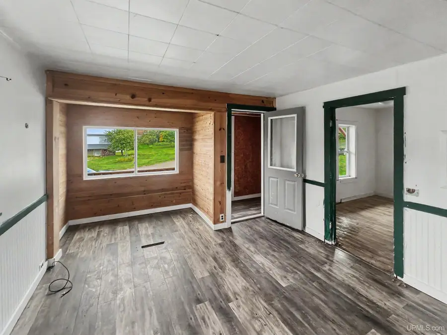 512 S 4th, Crystal Falls, MI 49920 - #2