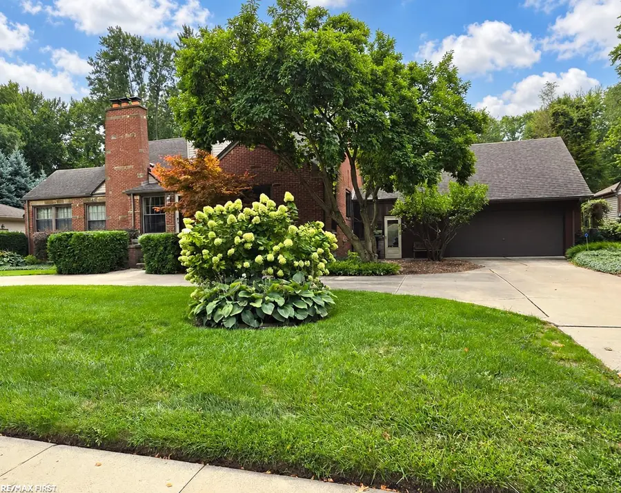 543 Vernier, Grosse Pointe Woods, MI 48236 - #2