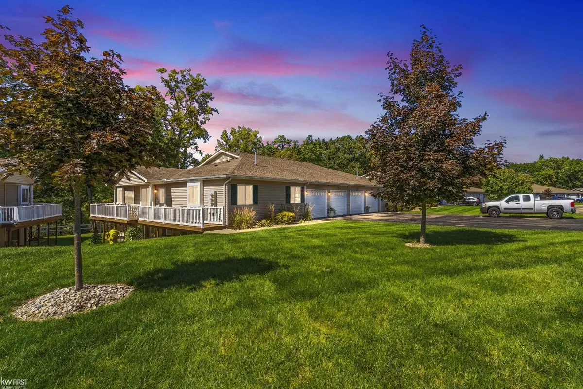 9472 Timber Ridge, Grand Blanc, MI 48439 - #1