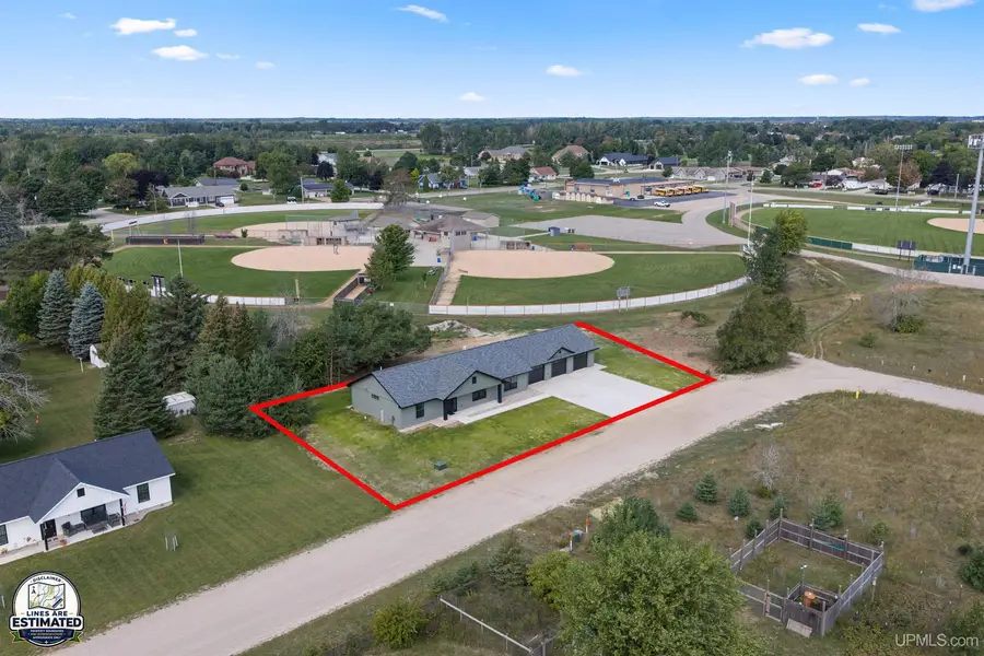 2100 S 18th, Escanaba, MI 49829 - #2