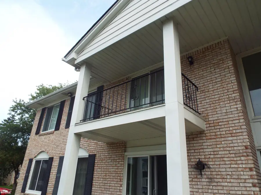 13900 Camelot #8, Sterling Heights, MI 48312 - #3