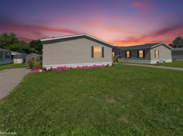 1338 Overlook, Pontiac, MI 48340