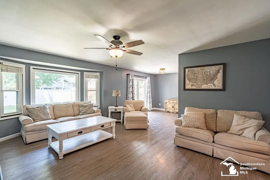 278 Kings Way, Canton, MI 48188 - #3