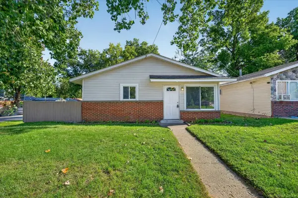 806 Blaine, Pontiac, MI 48340