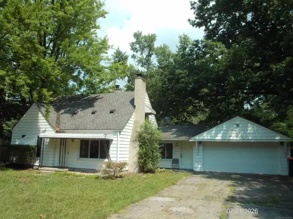 20620 Westhampton, Southfield, MI 48075