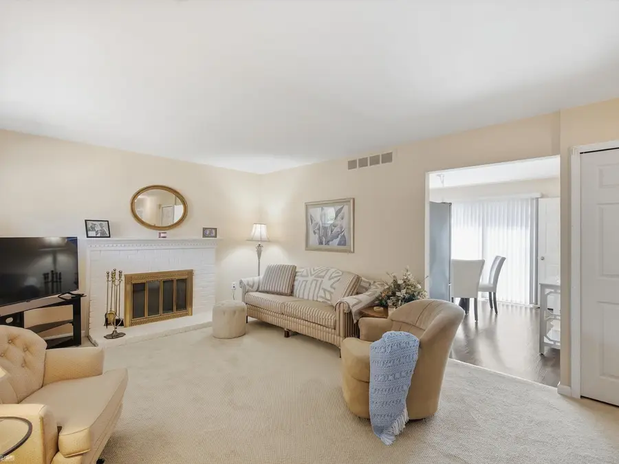 2982 Roundtree, Troy, MI 48083 - #3