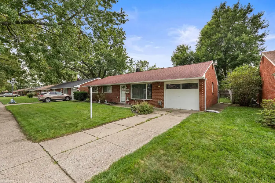 35529 Seville, Clinton Township, MI 48035 - #2