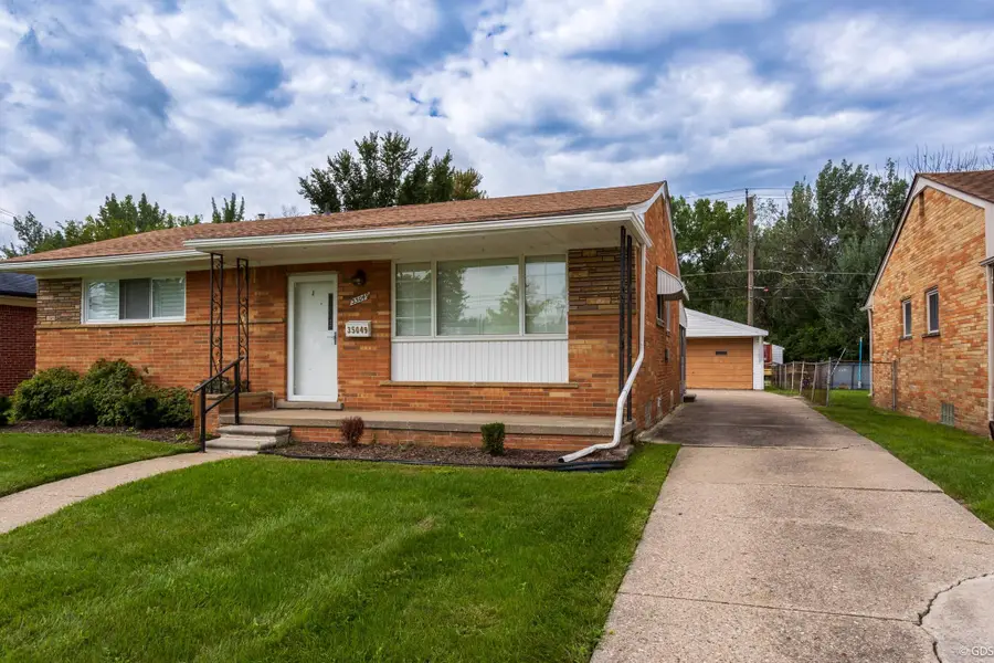 35049 Golden, Clinton Township, MI 48035 - #2