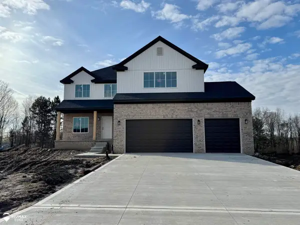 8311 Peninsula, Grand Blanc, MI 48439
