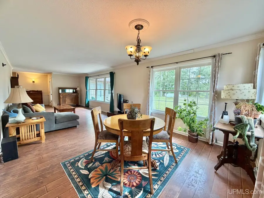 W5617 River Meadows, Norway, MI 49870 - #2