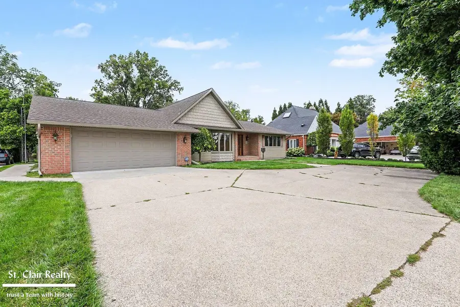 843 N Riverside, Saint Clair, MI 48079 - #2