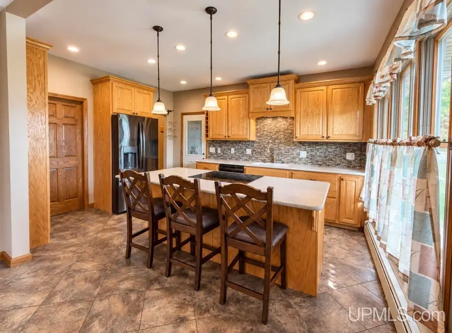 202 Stephenson, Escanaba, MI 49829 - #2