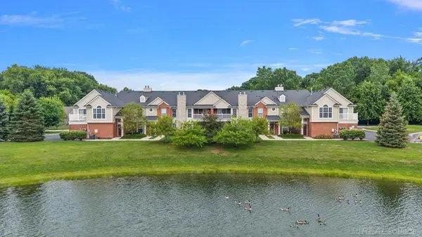 28228 Oakmonte, New Hudson, MI 48165