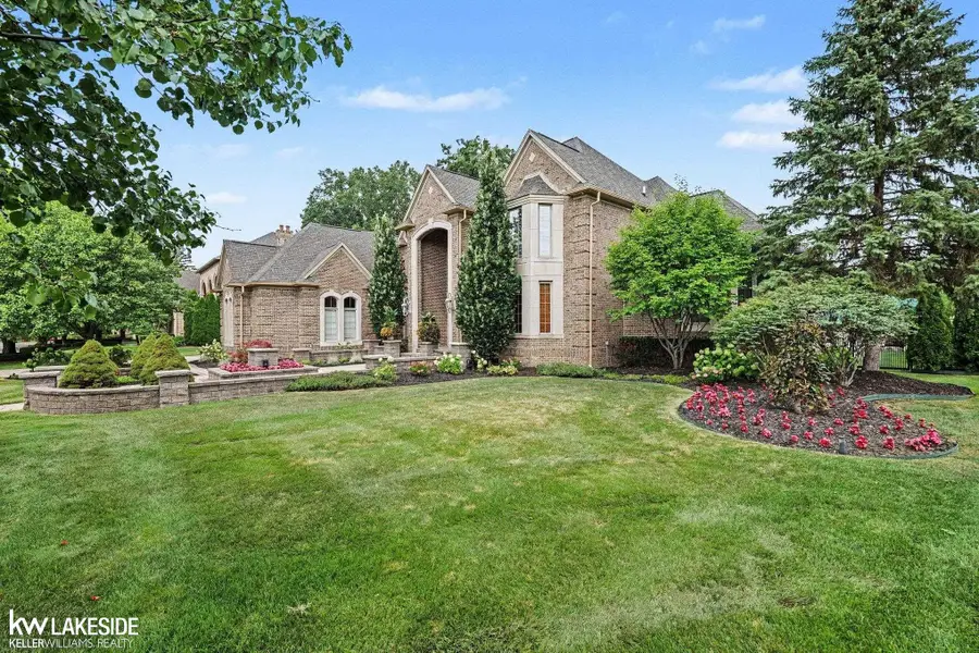 19814 Westchester, Clinton Township, MI 48038 - #2