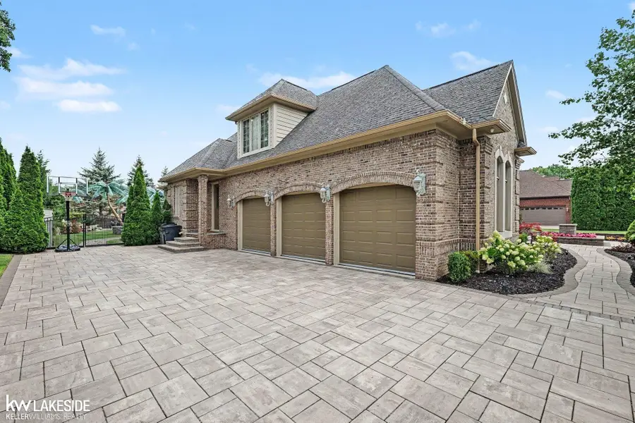 19814 Westchester, Clinton Township, MI 48038 - #3