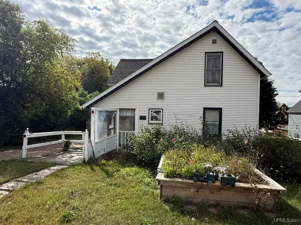 726 N Lincoln, Hancock, MI 49930