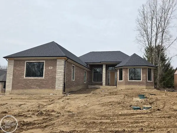 54840 Washington, Chesterfield, MI 48047