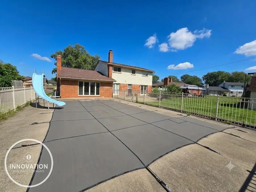 18768 Millar, Clinton Township, MI 48036 - #2