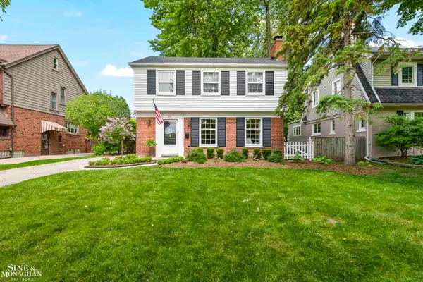 962 Lincoln, Grosse Pointe, MI 48230