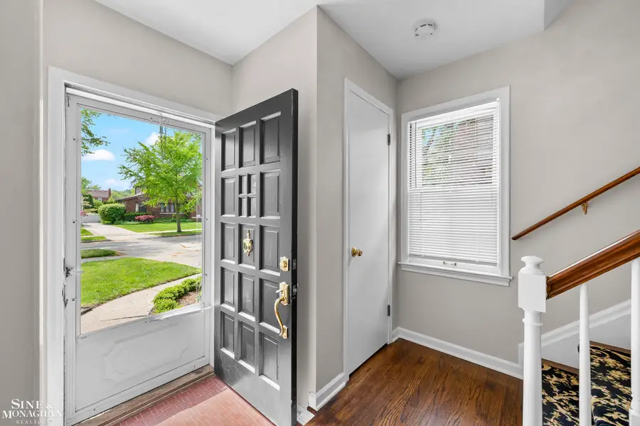 962 Lincoln, Grosse Pointe, MI 48230 - #3