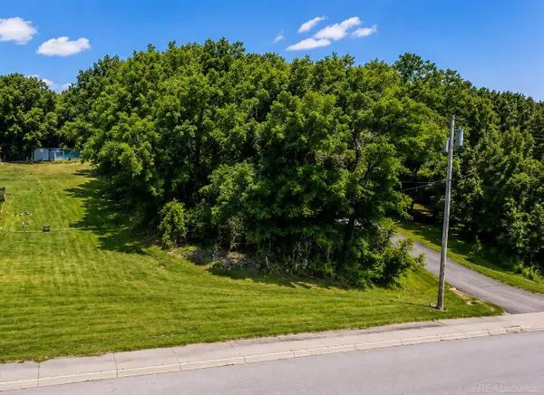 00 Hickey, New Baltimore, MI 48051