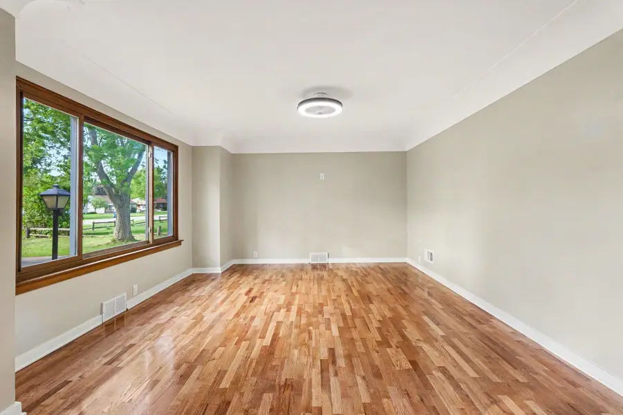 838 S Powell, Essexville, MI 48732 - #2