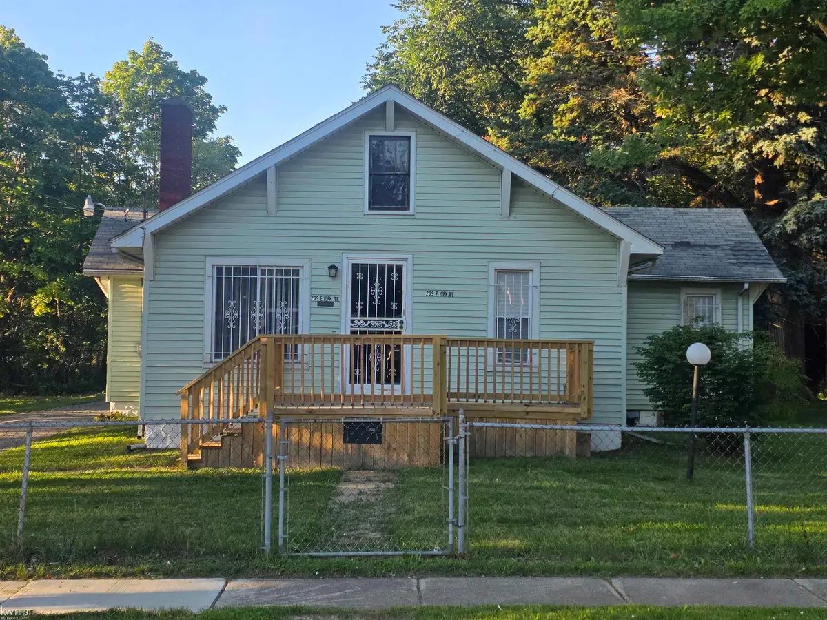 209 E York, Flint, MI 48505 - #1