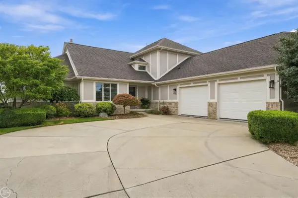 38744 Venetian, Harrison Twp, MI 48045