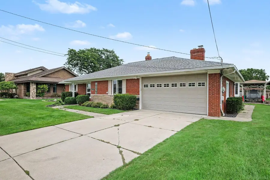37894 Villa Mar, Harrison Township, MI 48045 - #3