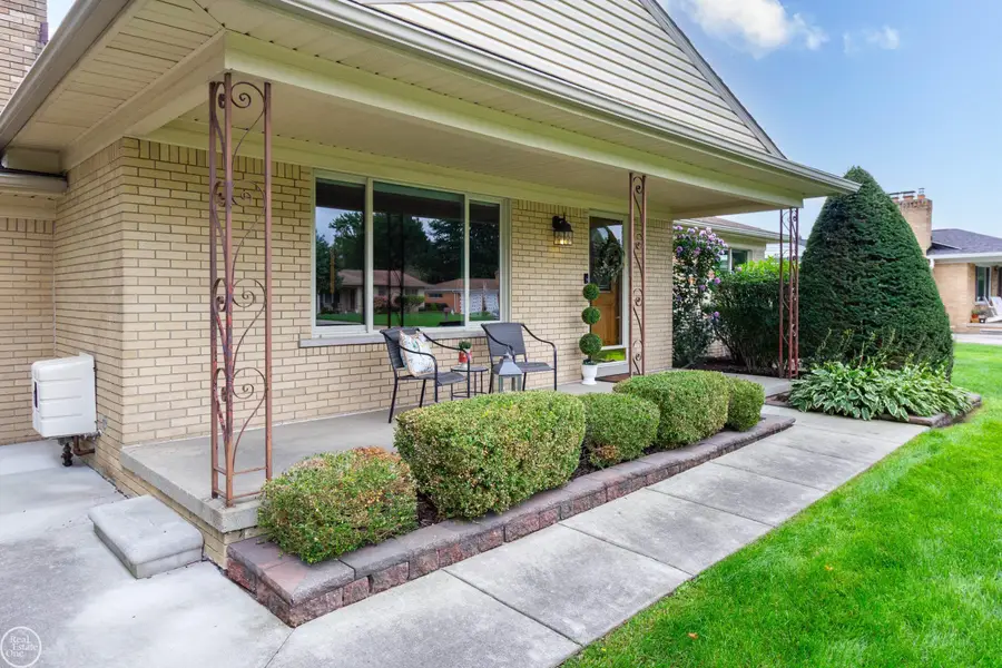 8428 Bellarine, Shelby, MI 48316 - #3