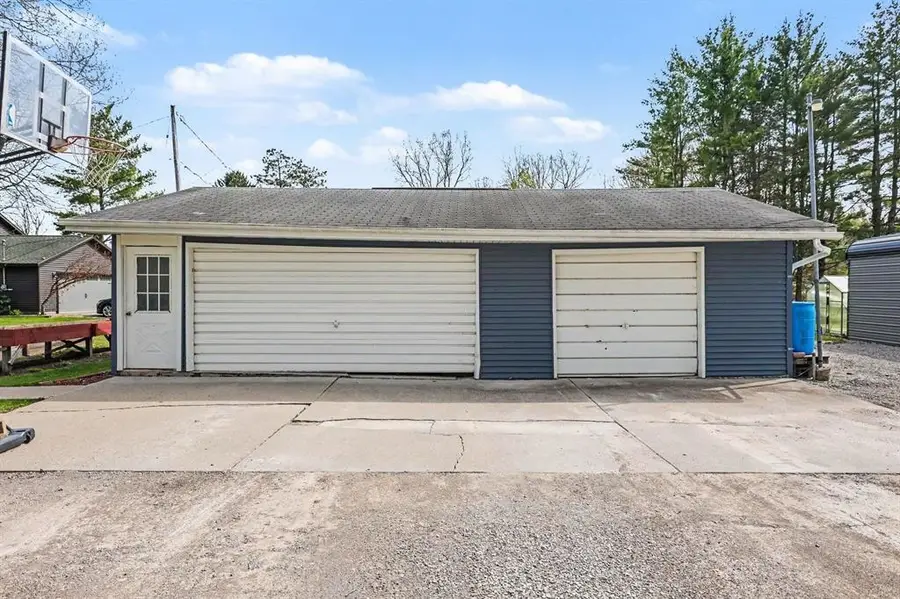 5494 N Lake Sanford, Sanford, MI 48657 - #3