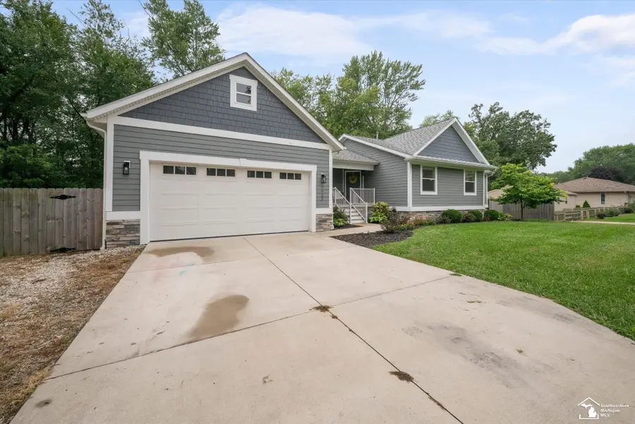 7933 Turney, Monroe, MI 48161 - #2