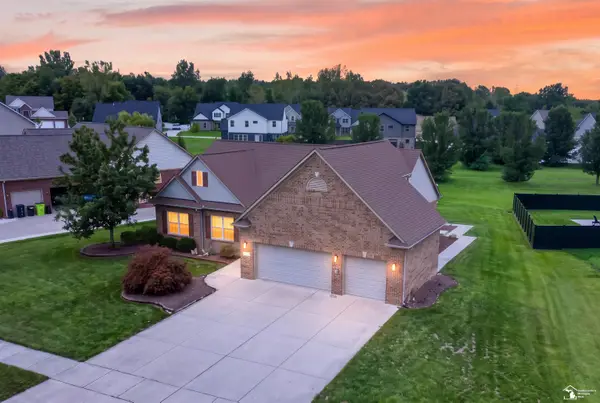 27214 Celtic, Flat Rock, MI 48134