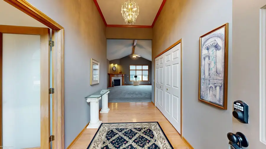 52688 Clinton Oak, Shelby, MI 48316 - #3