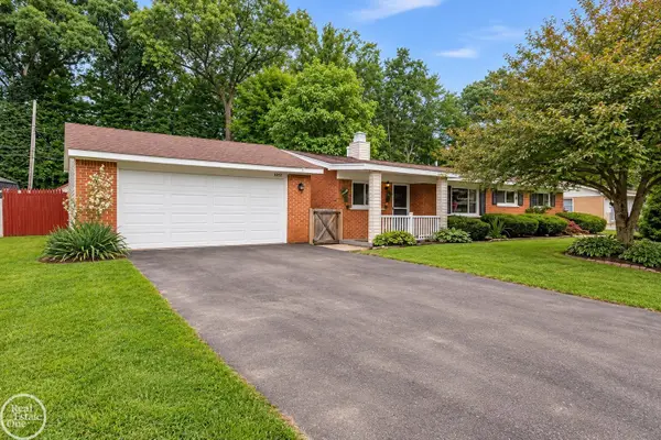 52161 Brentwood, Shelby Twp, MI 48316