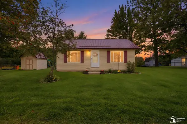 2885 W Lakeside, West Branch, MI 48661