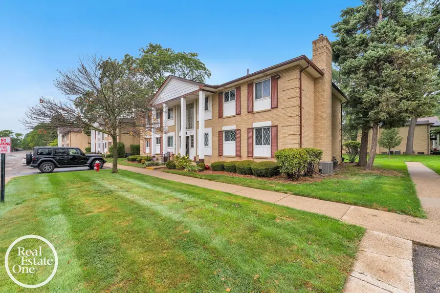 29225 Hayes #11 building I, Warren, MI 48088 - #2