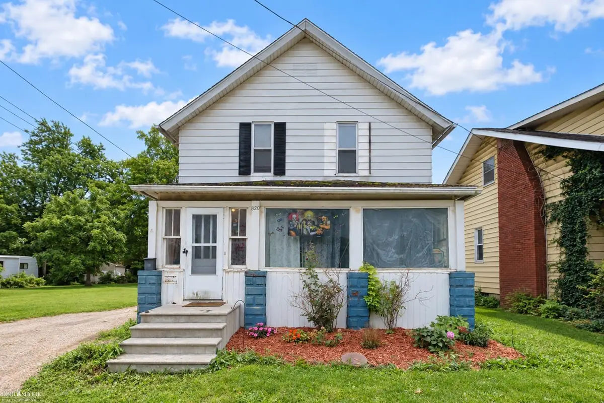820 E Main, Owosso, MI 48867 - #1