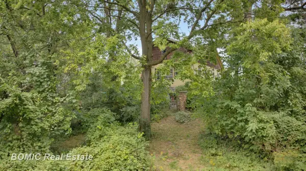 4338 Williamson, Saginaw, MI 48601