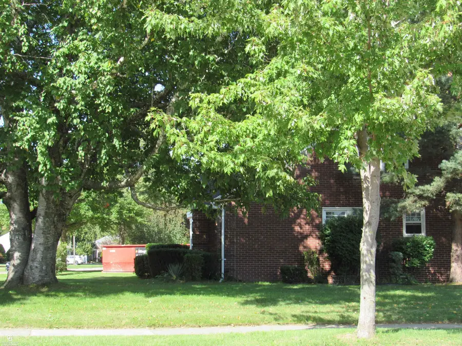 1499 Wellesley, Mount Clemens, MI 48043 - #3