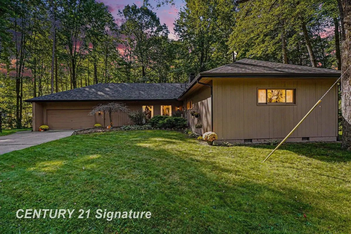 547 W Peterson, Sanford, MI 48657 - #1