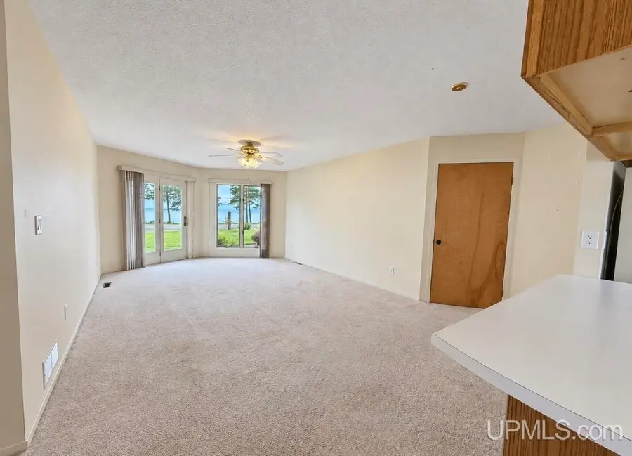 2000 Lake Shore #O, Gladstone, MI 49837 - #3