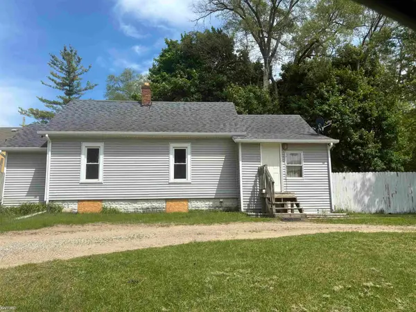 2222 Francisco, Flushing, MI 48433