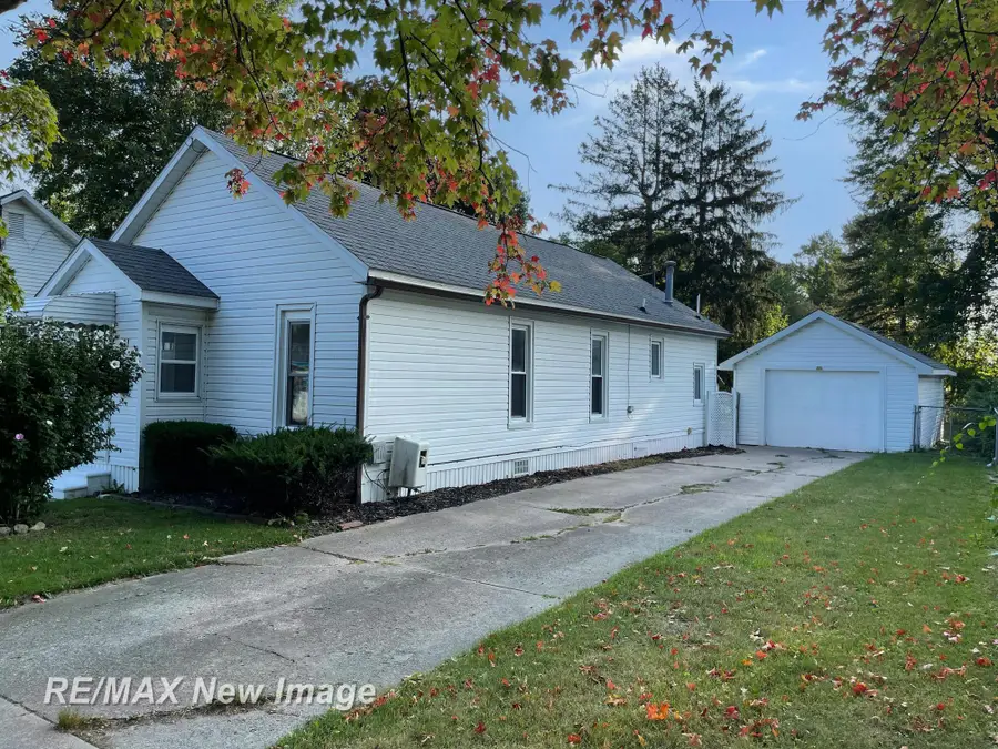 131 S Melze, Merrill, MI 48637 - #3